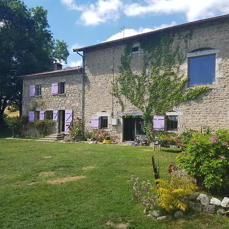 Bed & Breakfast Les Pierres Davelie *
